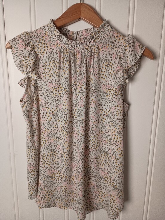 LOFT Tops - Loft- Cream Floral Ruffle Sleeveless Top- Size S